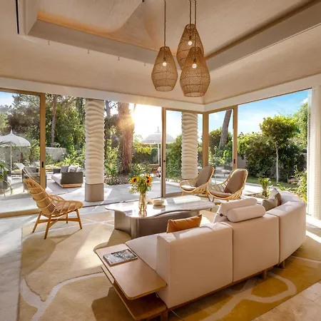 Bijal Oda ve Kahvaltı 5*