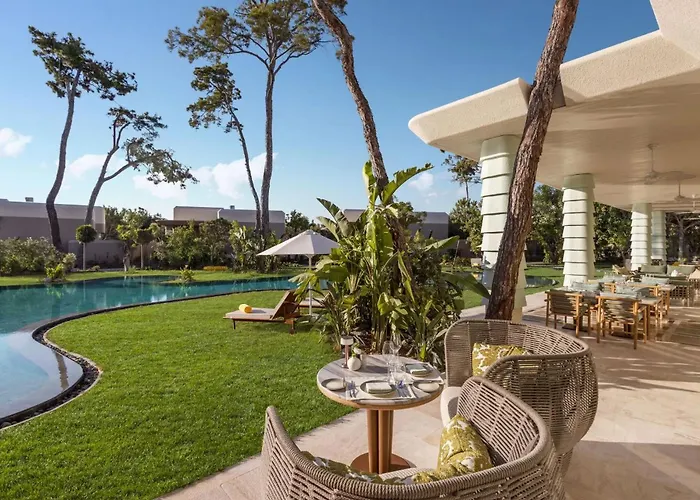 Bijal Bed & Breakfast Side